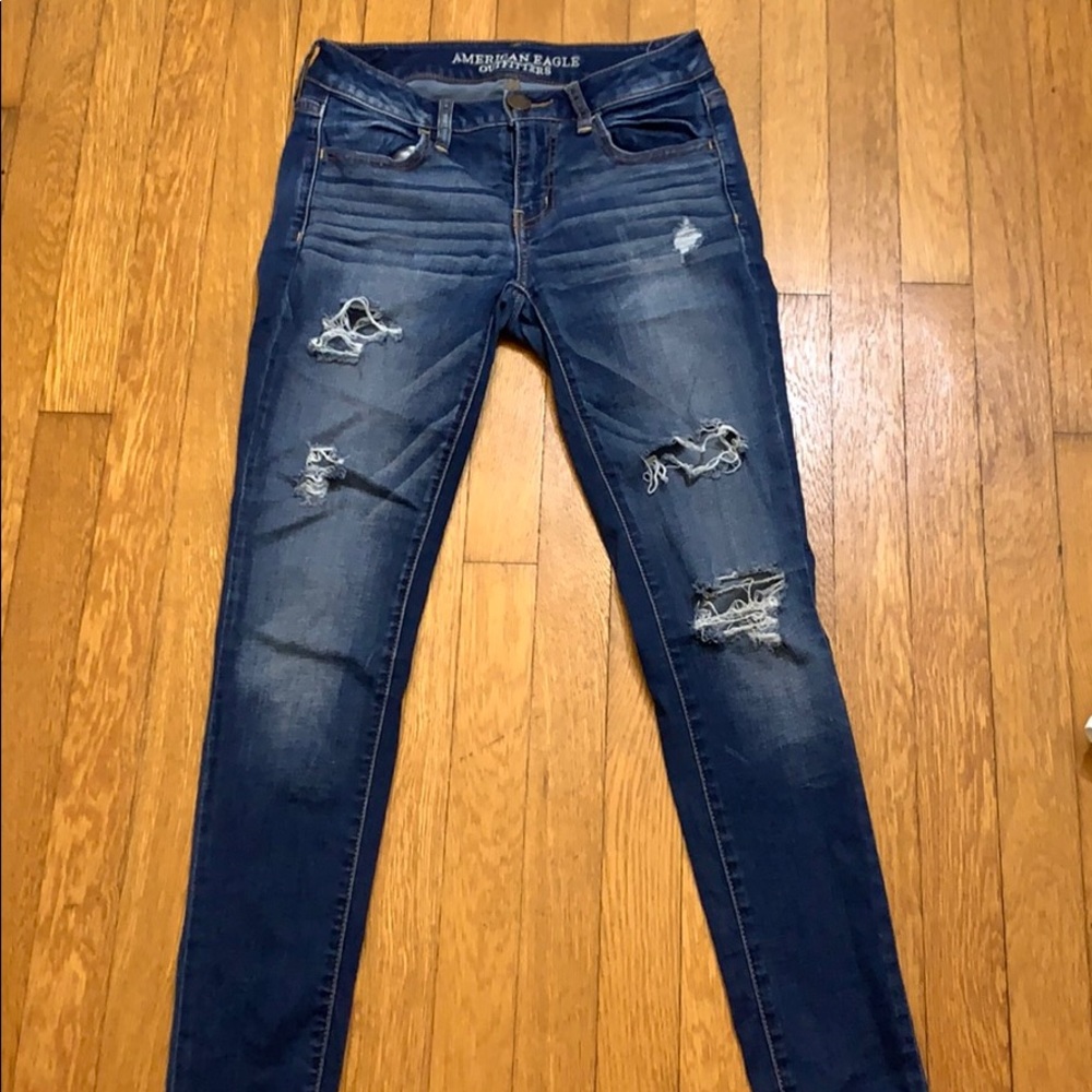 American Eagle Ripped Skinny Jegging